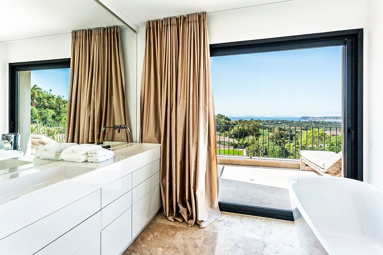 Azu008 - Villa Luxuosa Elegante na Riviera Francesa