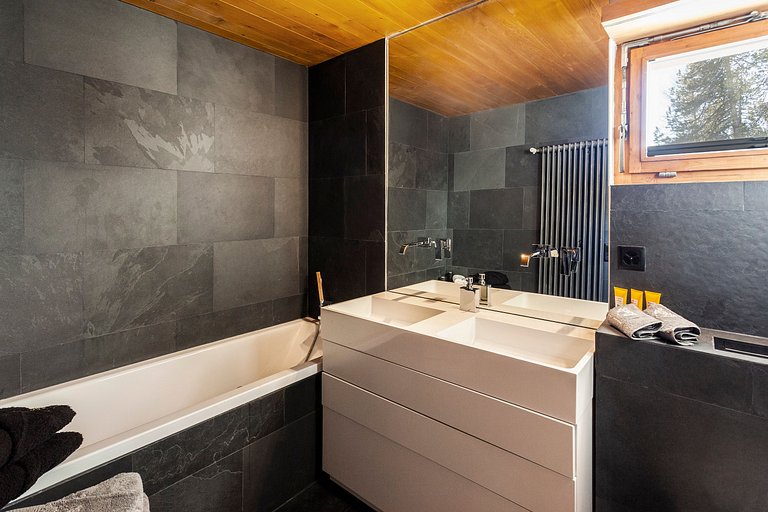 Alp008 - Lujoso chalet de esquí suizo, cerca de St. Moritz