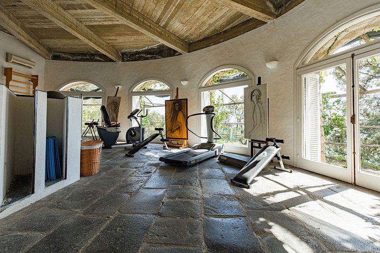 Cam010 - Modern luxurious villa in Amalfi Coast