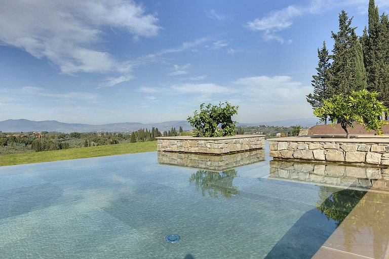 Tus010 - Splendid Tuscan Estate, overlooking Florence