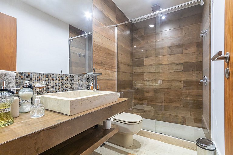 Rio057 - Fantástica villa com piscina no Jardim Botânico