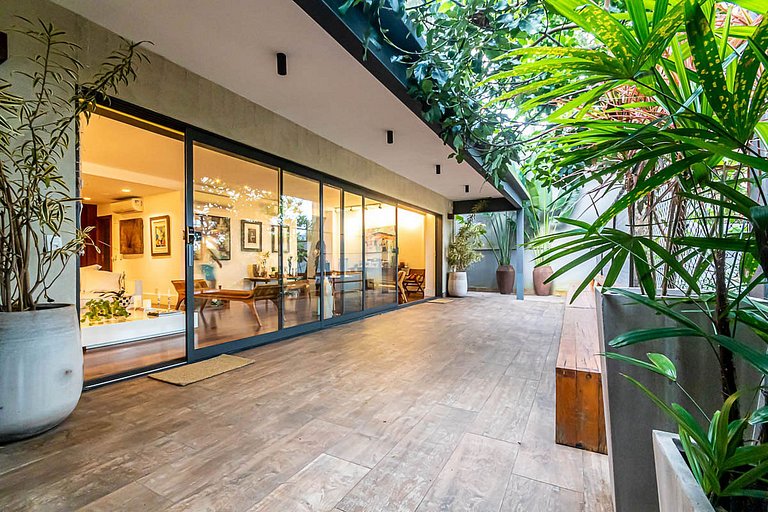 Rio057 - Fantástica villa com piscina no Jardim Botânico