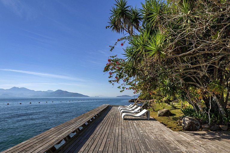 Ang101 - Island in Angra dos Reis