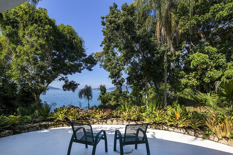 Ang101 - Ile à Angra dos Reis