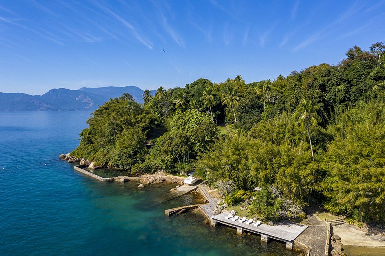 Ang101 - Isla en Angra dos Reis