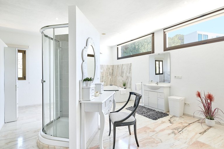Ibi005 - Classy luxury villa in Ibiza