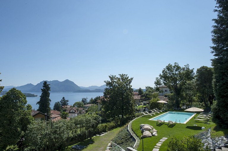 Pie005 - Villa with a view over Lake Maggiore, Baveno