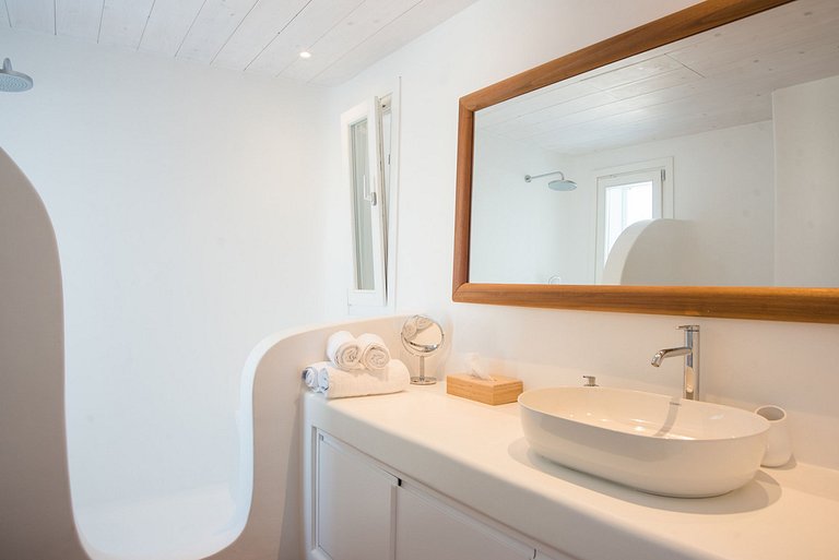 Cyc094 - Modern Villa in Mykonos
