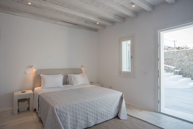 Cyc094 - Modern Villa in Mykonos