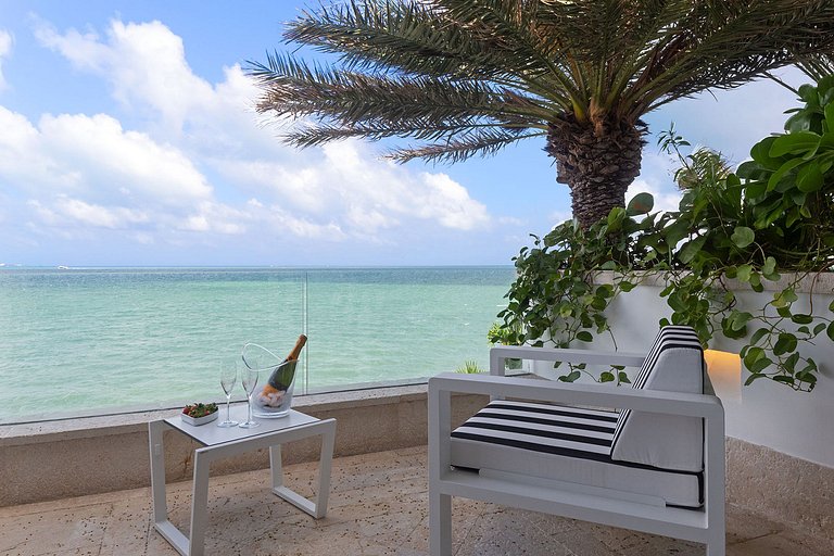 Can002 - Villa privada frente al mar en Cancún