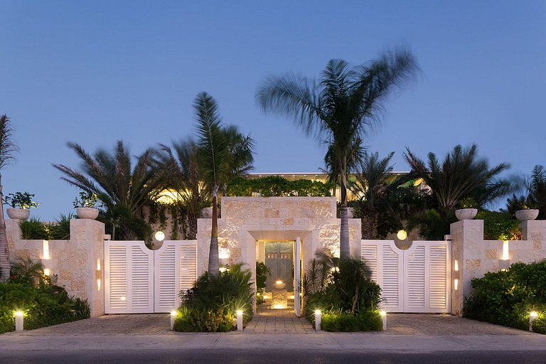 Can002 - Villa privada frente al mar en Cancún