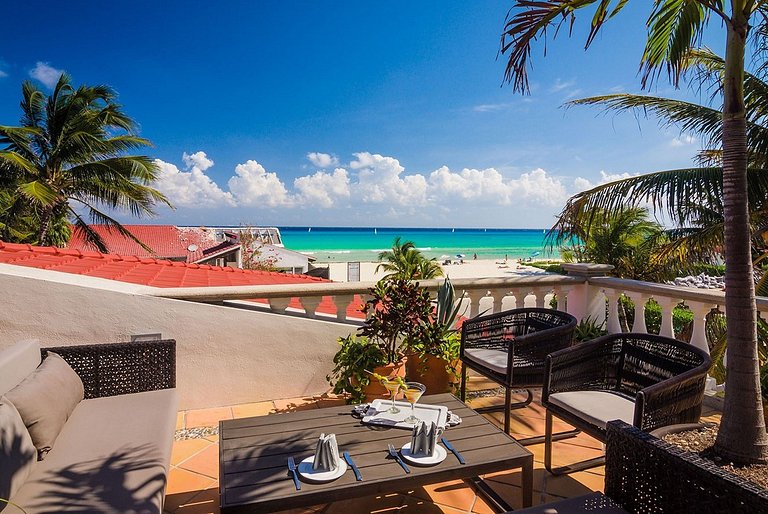 Pcr008 - Colonial house by the sea in Playa del Carmen