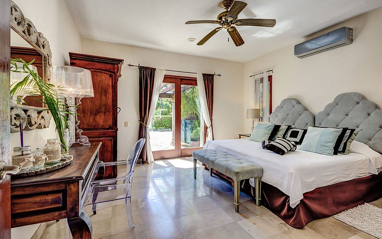 Pcr008 - Colonial house by the sea in Playa del Carmen