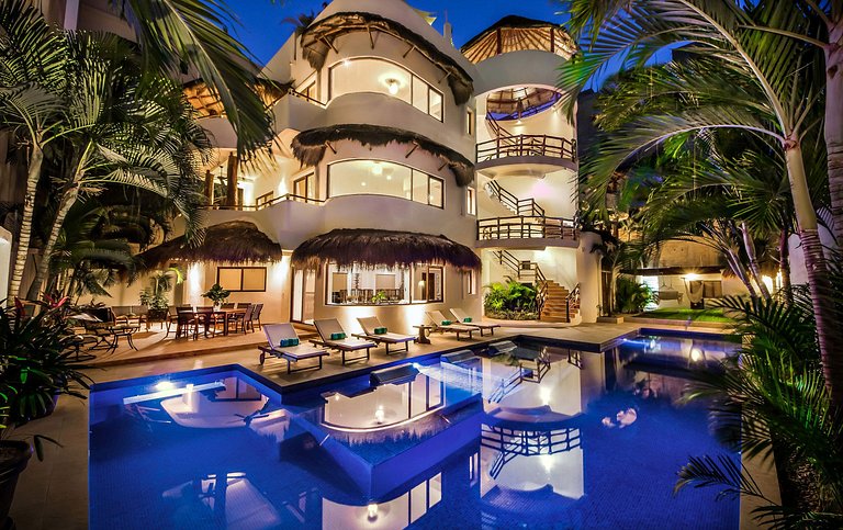 Pcr009 - Luxurious triplex villa in Playa de Carmen