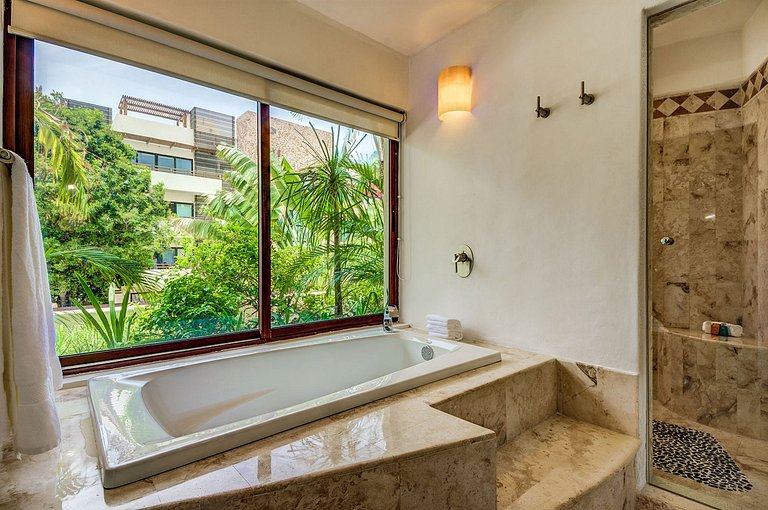 Pcr009 - Luxurious triplex villa in Playa de Carmen