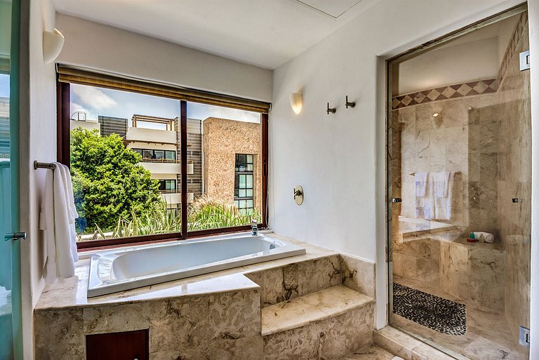Pcr009 - Luxurious triplex villa in Playa de Carmen