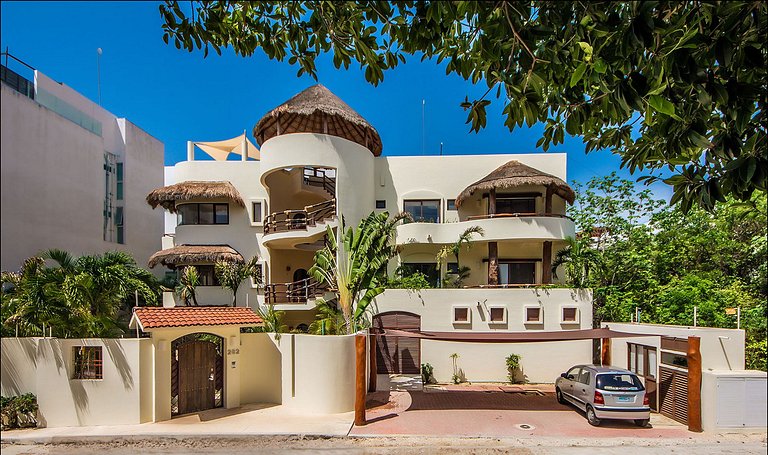 Pcr009 - Luxurious triplex villa in Playa de Carmen