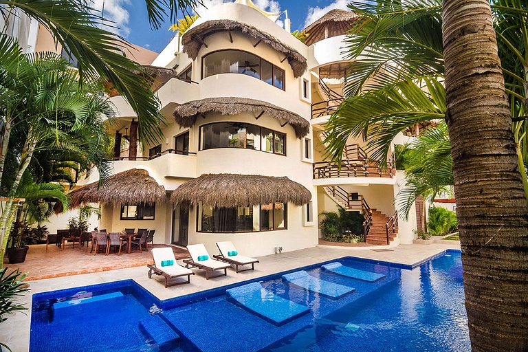 Pcr009 - Luxurious triplex villa in Playa de Carmen
