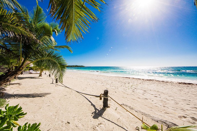 Pta005 - Beautiful tropical house by the sea at Xpu-Ha beach