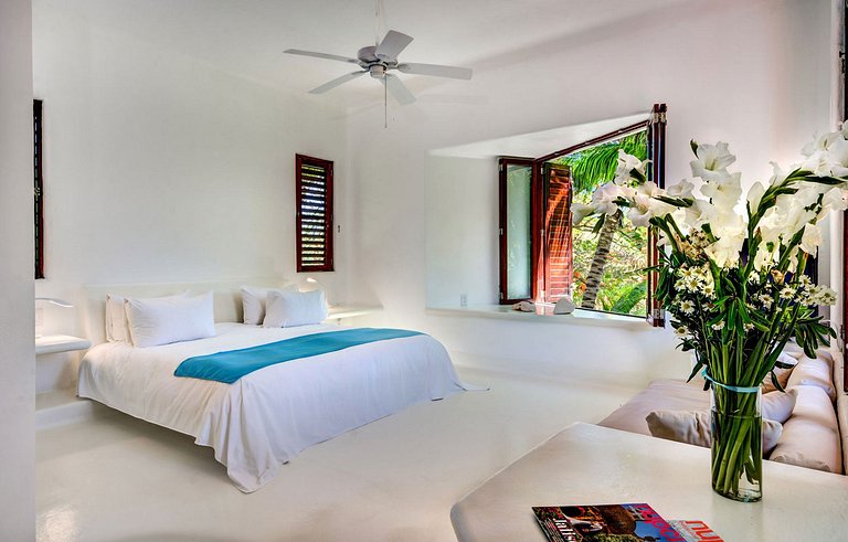 Pta005 - Beautiful tropical house by the sea at Xpu-Ha beach