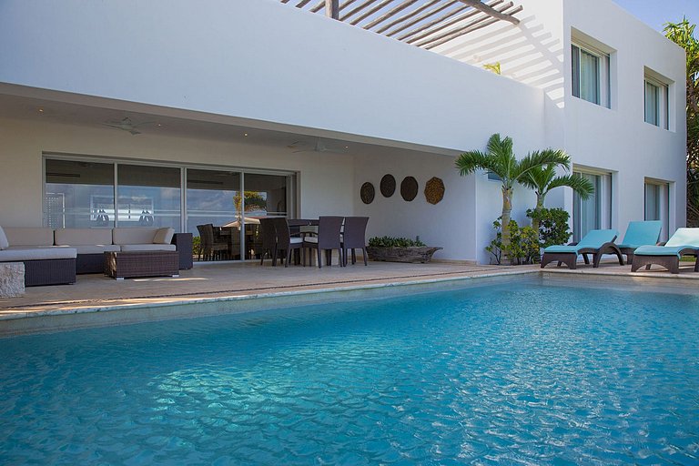 Pcr011 - Extraordinary luxury beachfront villa in Playa del