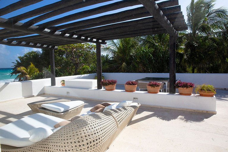 Pcr011 - Extraordinary luxury beachfront villa in Playa del
