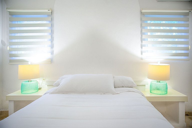 Pcr011 - Extraordinary luxury beachfront villa in Playa del