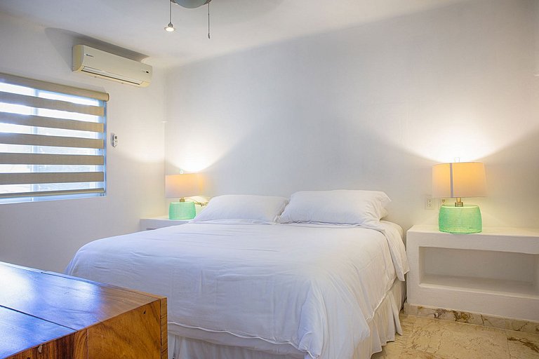 Pcr011 - Extraordinary luxury beachfront villa in Playa del