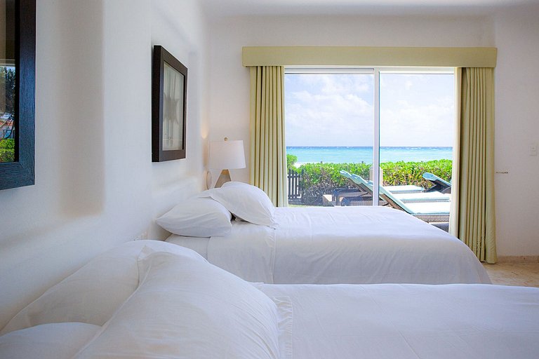 Pcr011 - Extraordinary luxury beachfront villa in Playa del