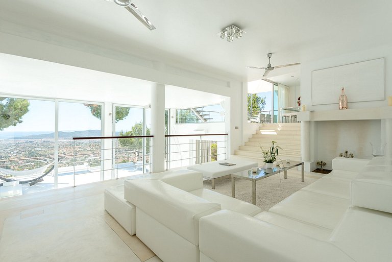 Ibi002 - Most Exclusive Luxury Villa in Ibiza