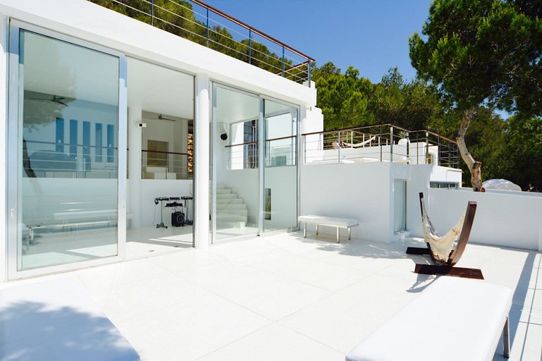Ibi002 - Most Exclusive Luxury Villa in Ibiza