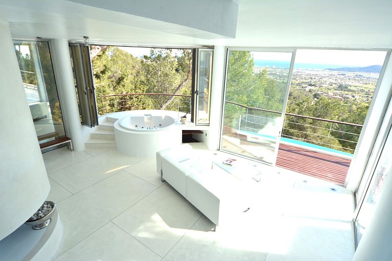 Ibi002 - Most Exclusive Luxury Villa in Ibiza