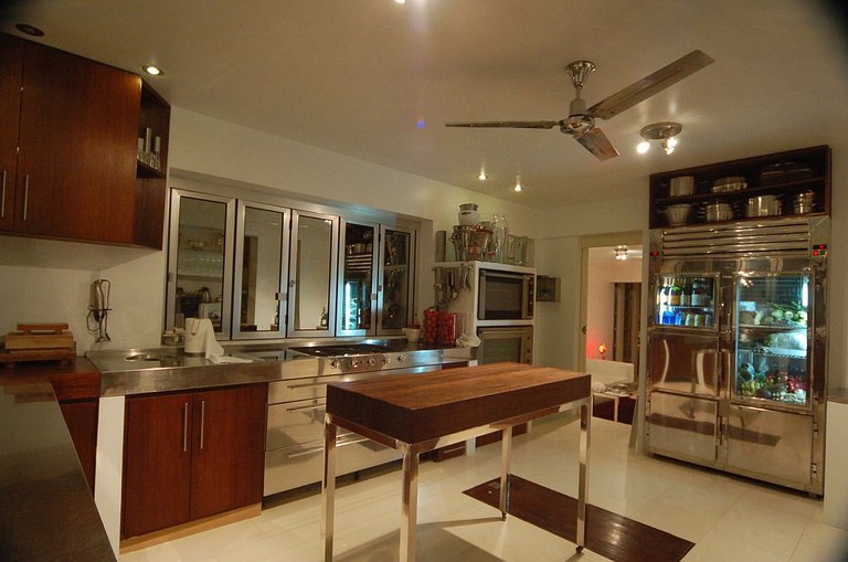 Ibi002 - Most Exclusive Luxury Villa in Ibiza