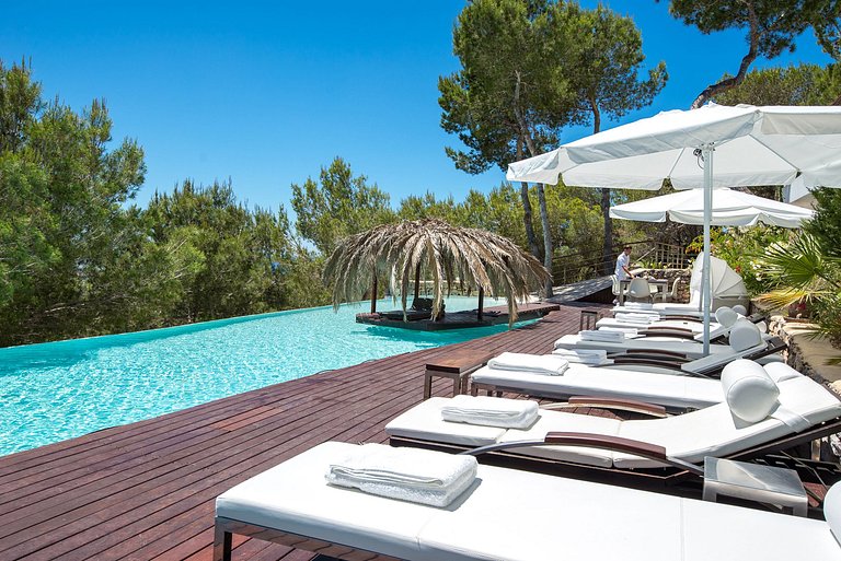 Ibi002 - Most Exclusive Luxury Villa in Ibiza