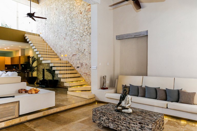 Car006 - Great house in the Historical Center of Cartagena