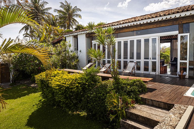 Rio014 - Beautiful villa with sea view in Joatinga