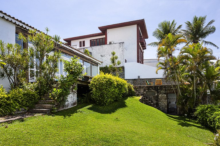 Rio014 - Beautiful villa with sea view in Joatinga