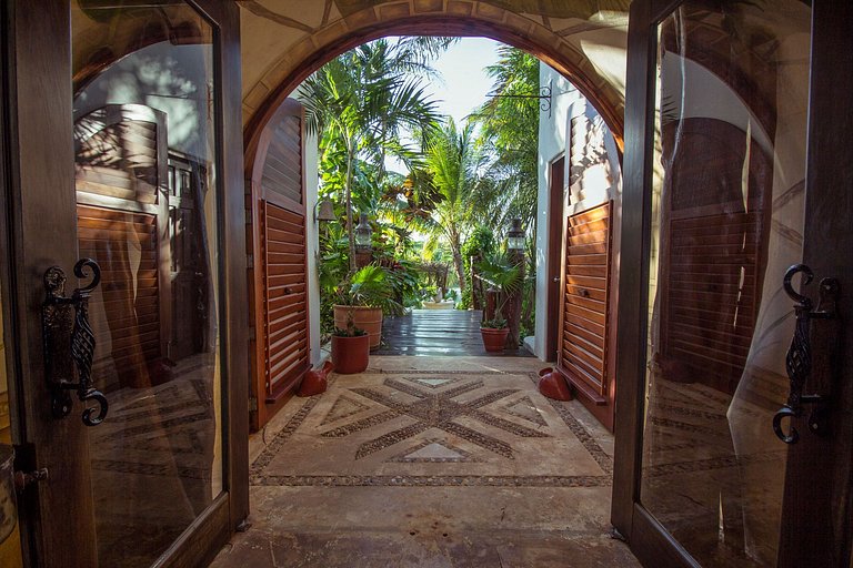Pmo001 - Exclusive luxury villa in Puerto Morelos