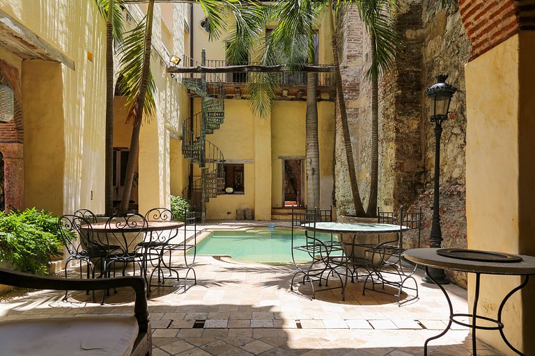 Car053 - Stunning house in the Historic Center of Cartagena