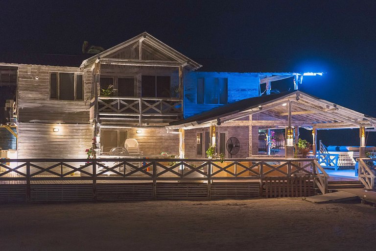 Car009 - Magnificent eco-friendly house on Tintipan Island