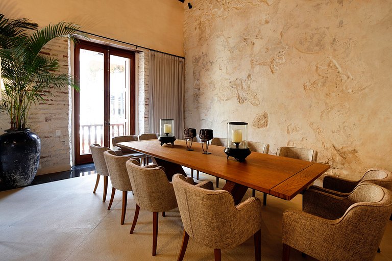 Car011 - Magnificent colonial house with pool in Cartagena