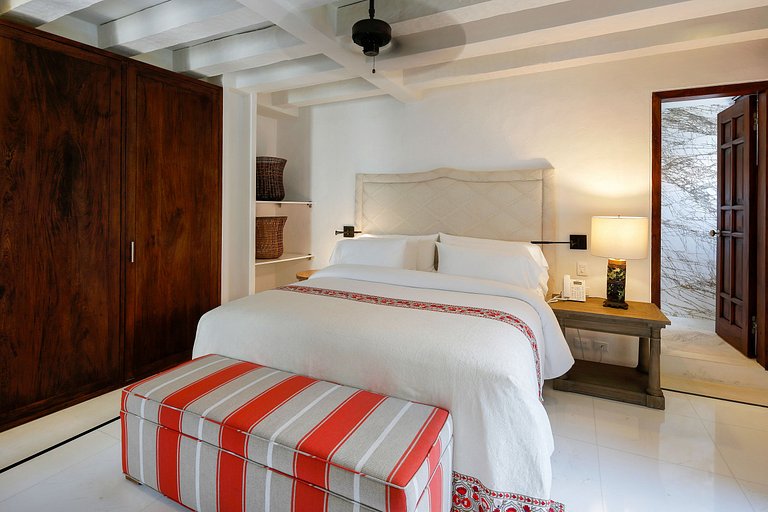 Car011 - Magnificent colonial house with pool in Cartagena