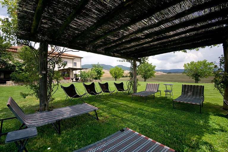 Tus003 - Villa surrounded by rolling hills, Tuscany