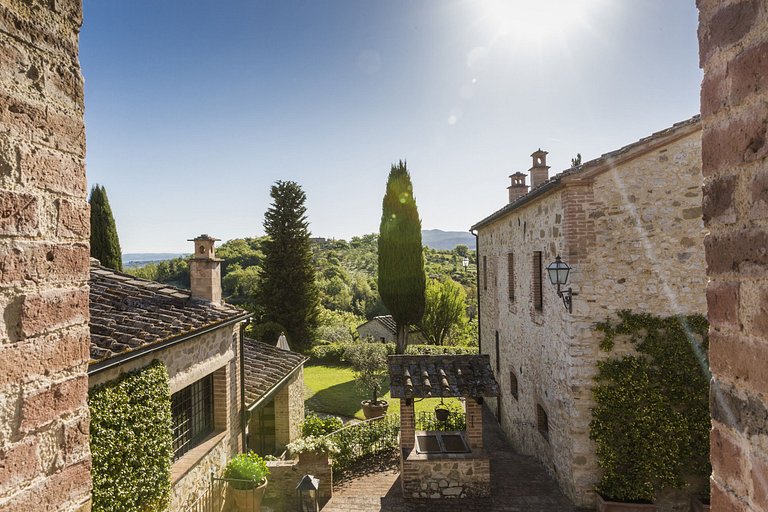 Tus004 - Villa on top of a hill, Tuscany