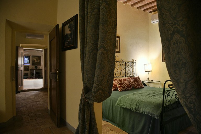 Tus004 - Villa au sommet d'une colline, Toscane
