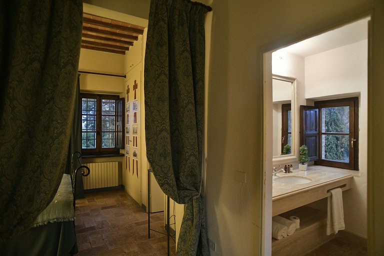 Tus004 - Villa on top of a hill, Tuscany