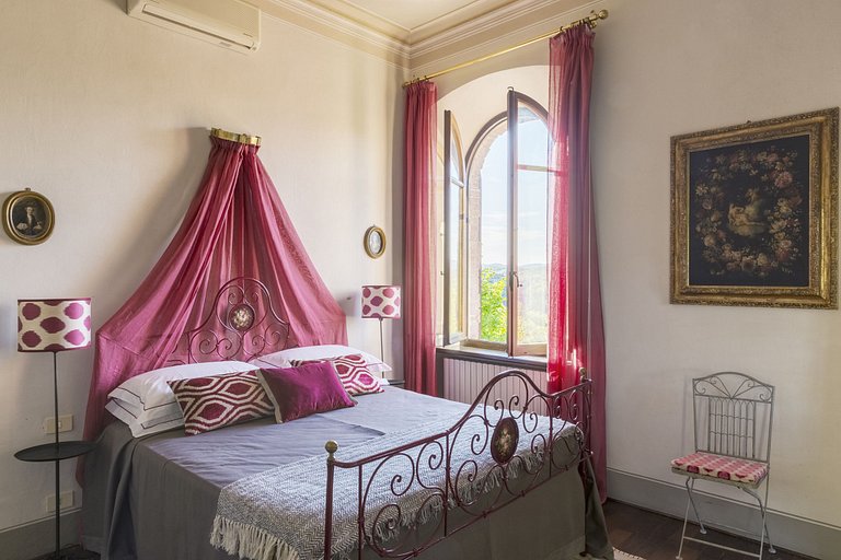 Tus004 - Villa on top of a hill, Tuscany