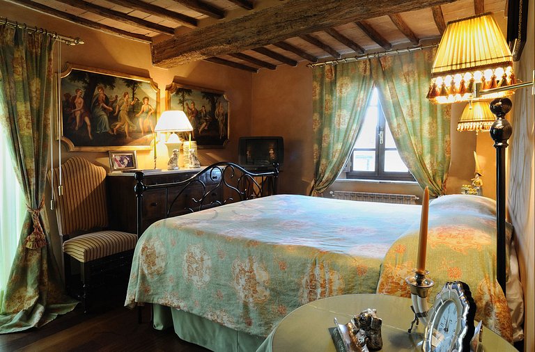 Tus004 - Villa on top of a hill, Tuscany