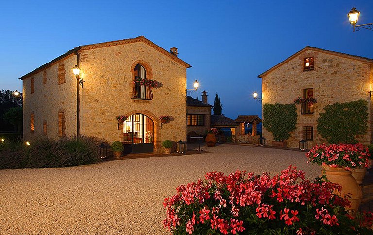Tus004 - Villa on top of a hill, Tuscany