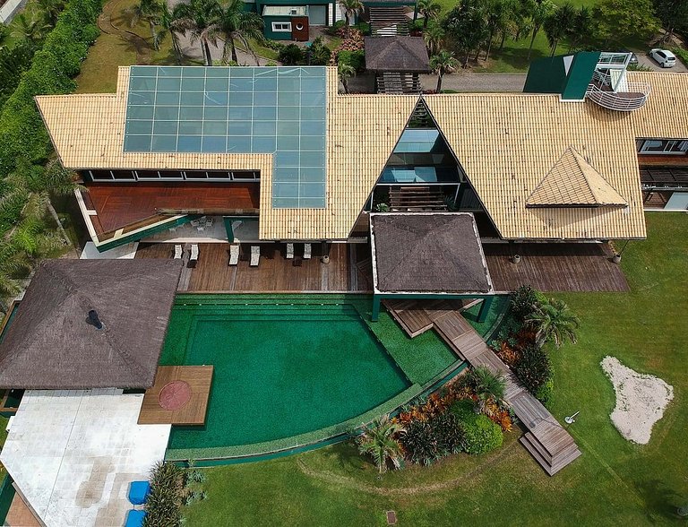 Flo003 - Magnífica residencia beira-mar de 7 quartos em Flor